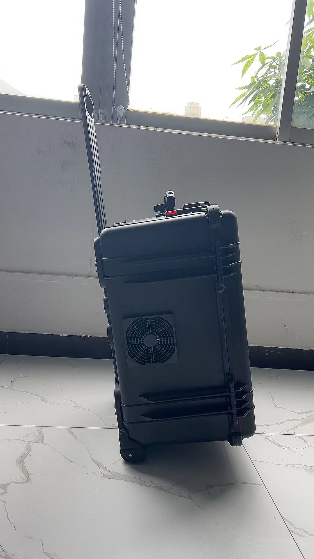 龙华手拉箱型移动通信干扰器